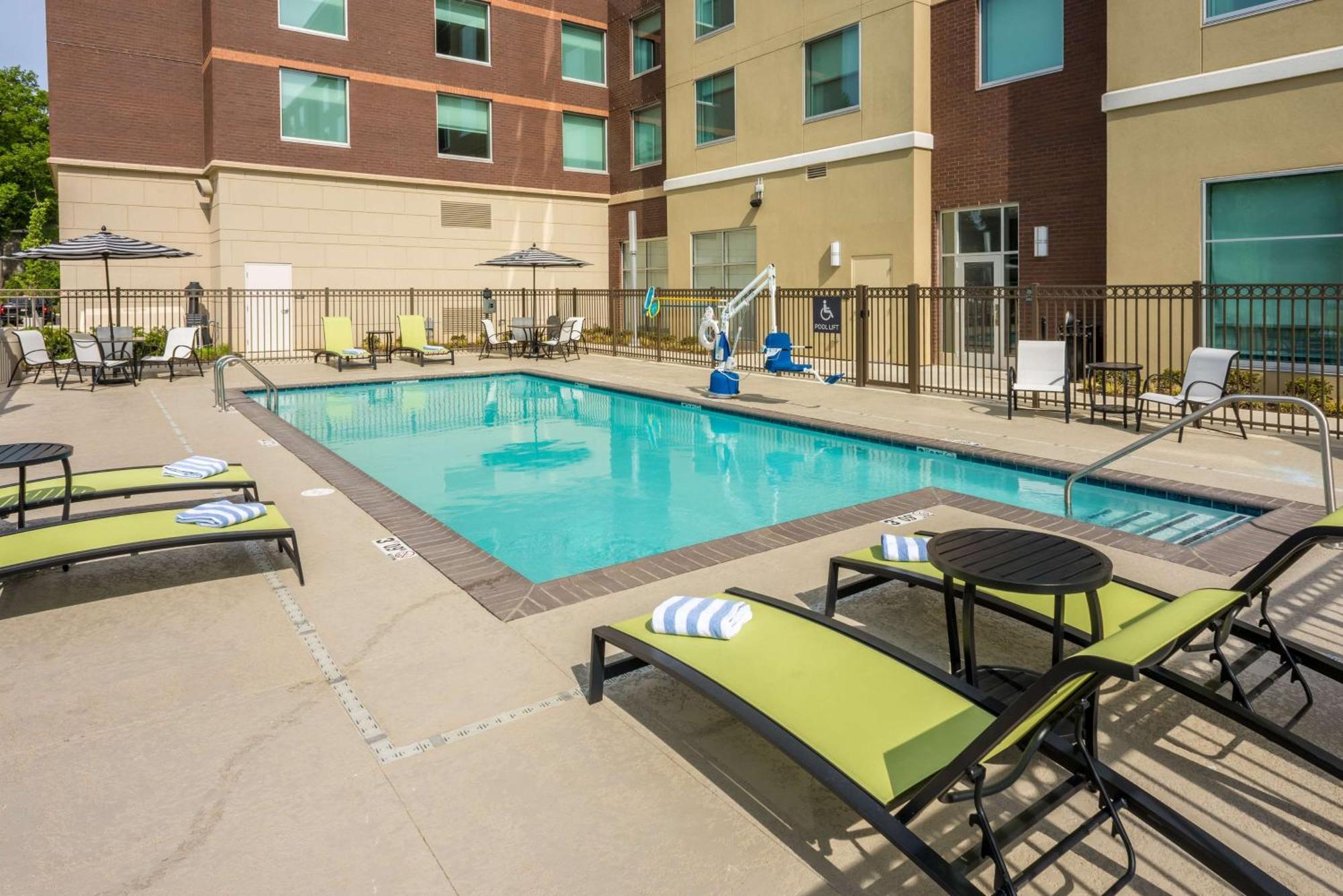 Hilton Garden Inn Memphis East/Germantown, Tn Экстерьер фото